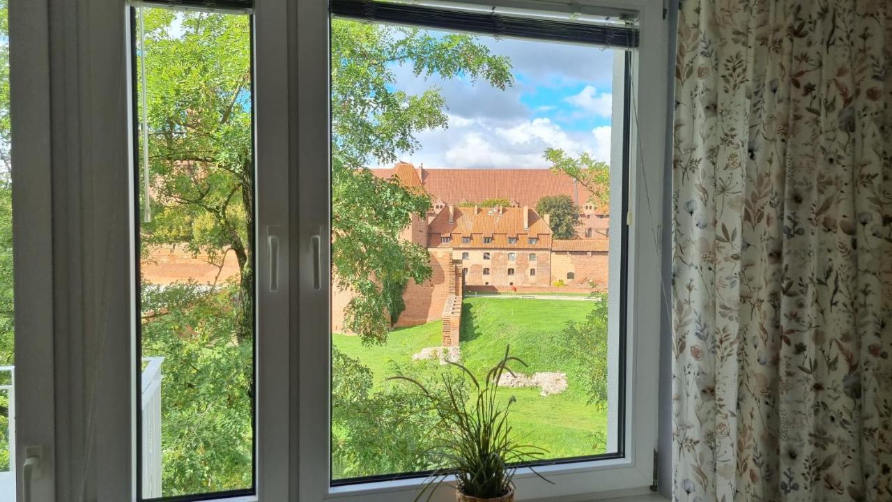 Apartament Okno Na Zamek Malbork Exterior photo